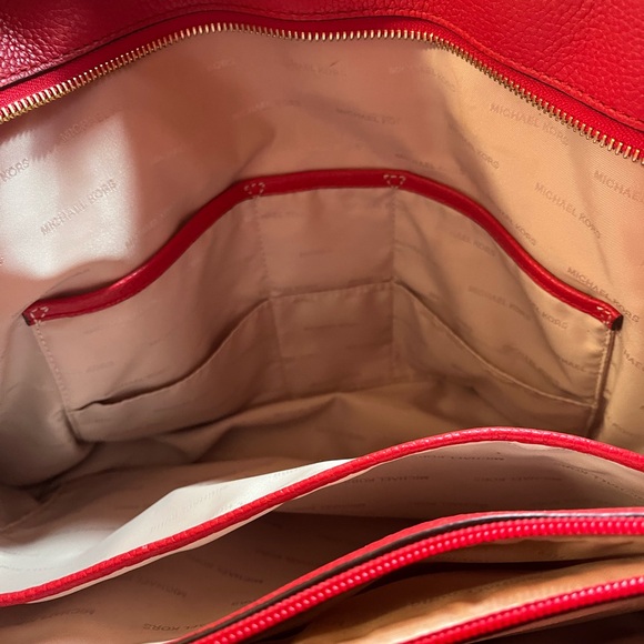 Michael Kors Mercer Chain Bright Red Tote Leather - Picture 10 of 16